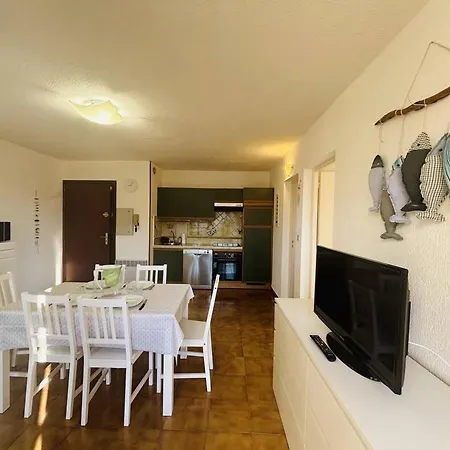 2 Pieces Avec Terrasses A 650m De La Plage, Parking Privatif Inclus - L'ile-rousse - Fr-1-63-348 *